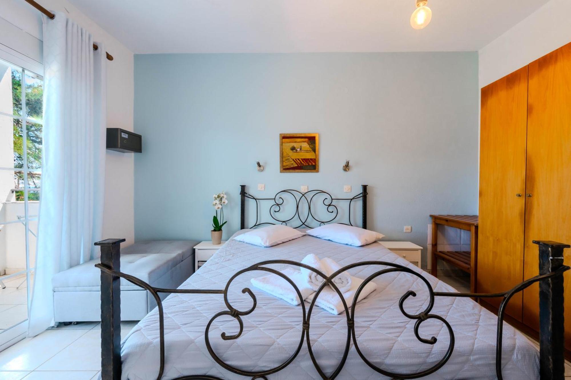 Hotel apartamentowy Blue Bay 2*